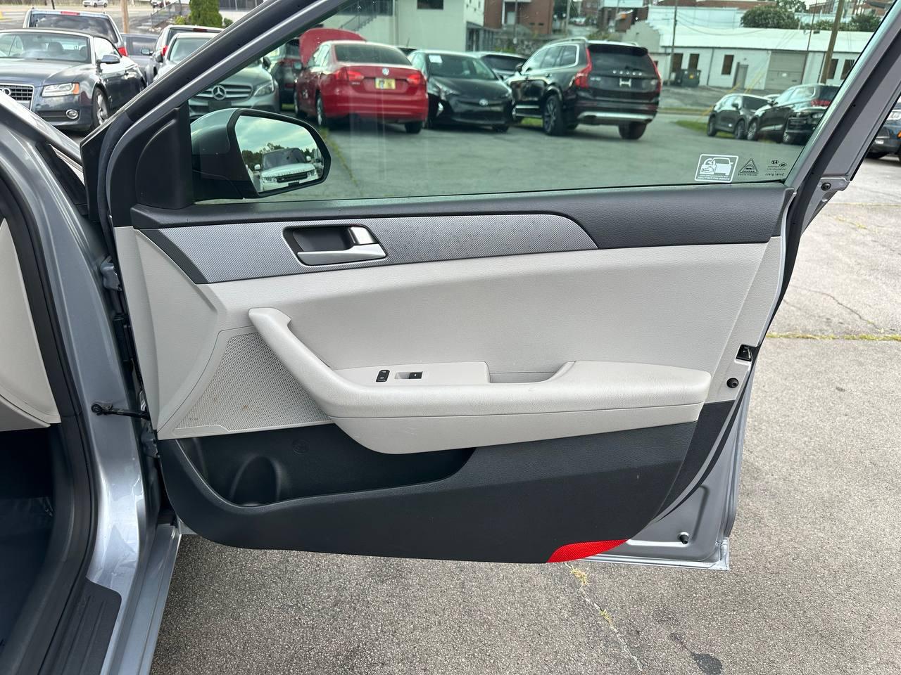 Hyundai Sonata SE 2015