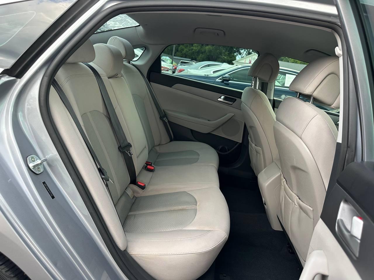 Hyundai Sonata SE 2015