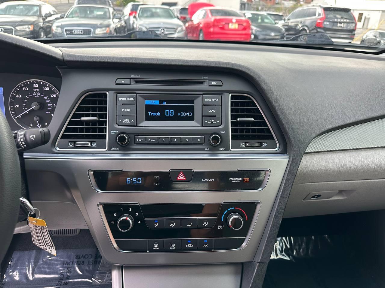 Hyundai Sonata SE 2015