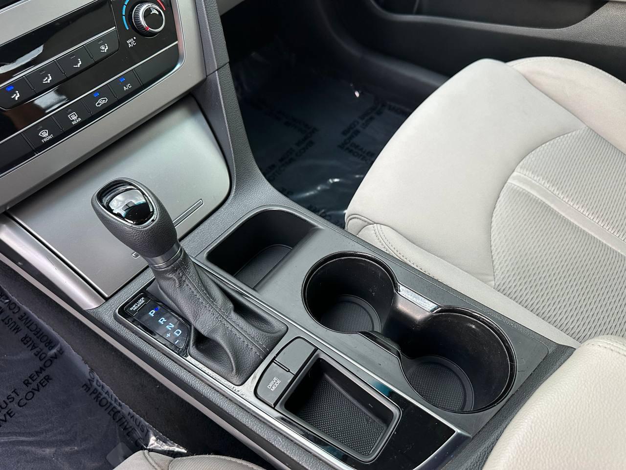 Hyundai Sonata SE 2015