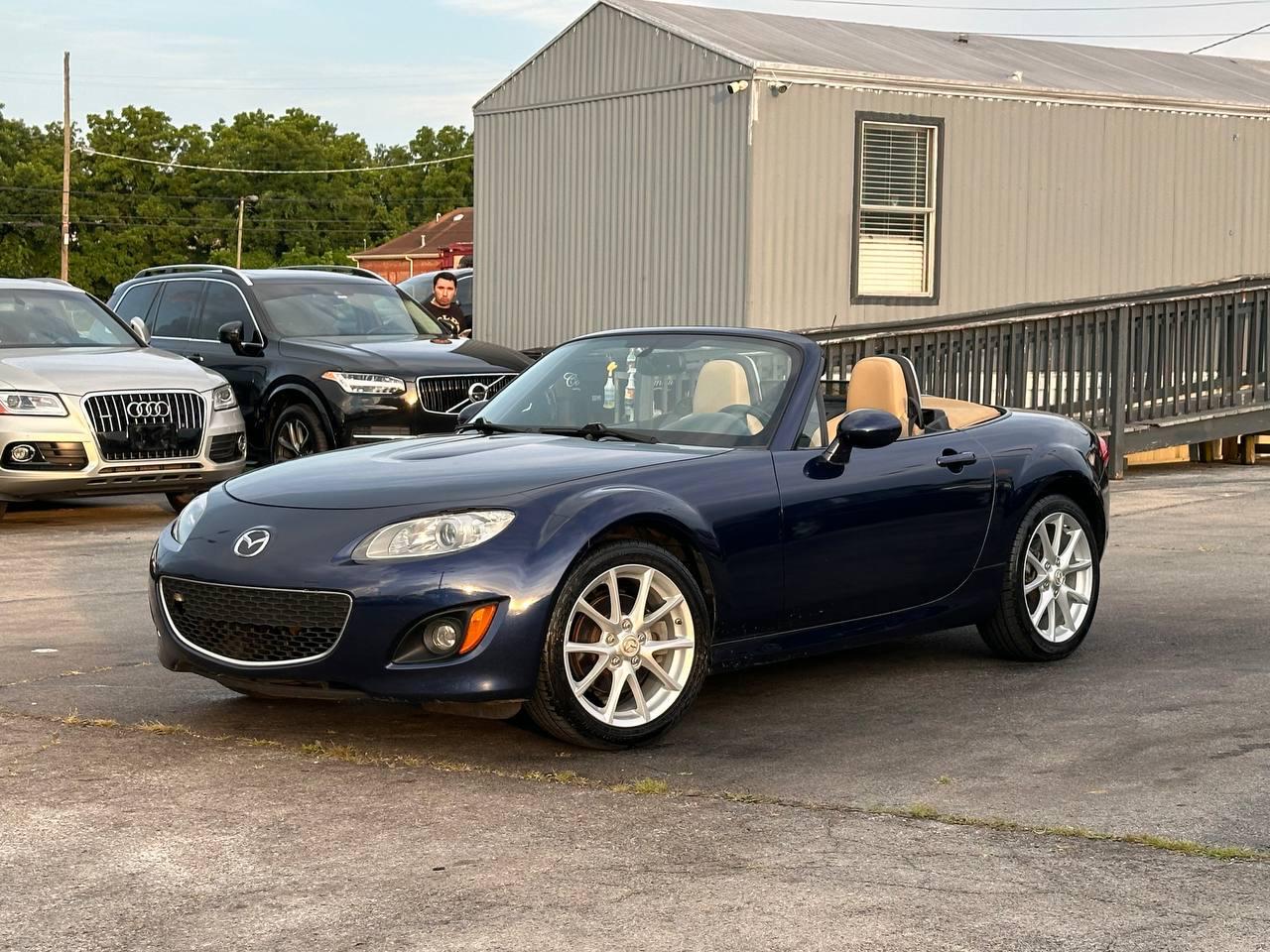 Mazda MX-5 Miata Sport 2010