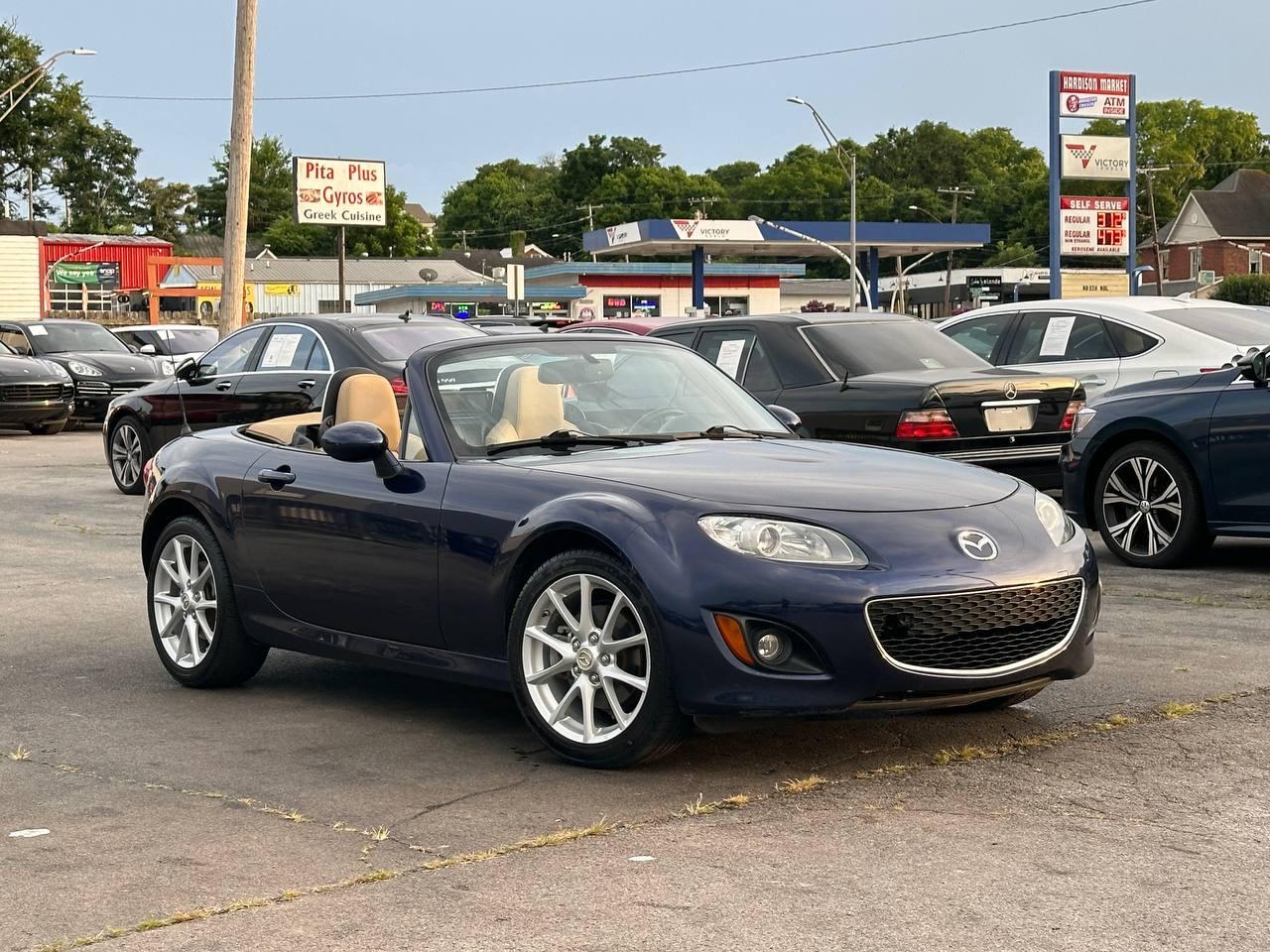 Mazda MX-5 Miata Sport 2010