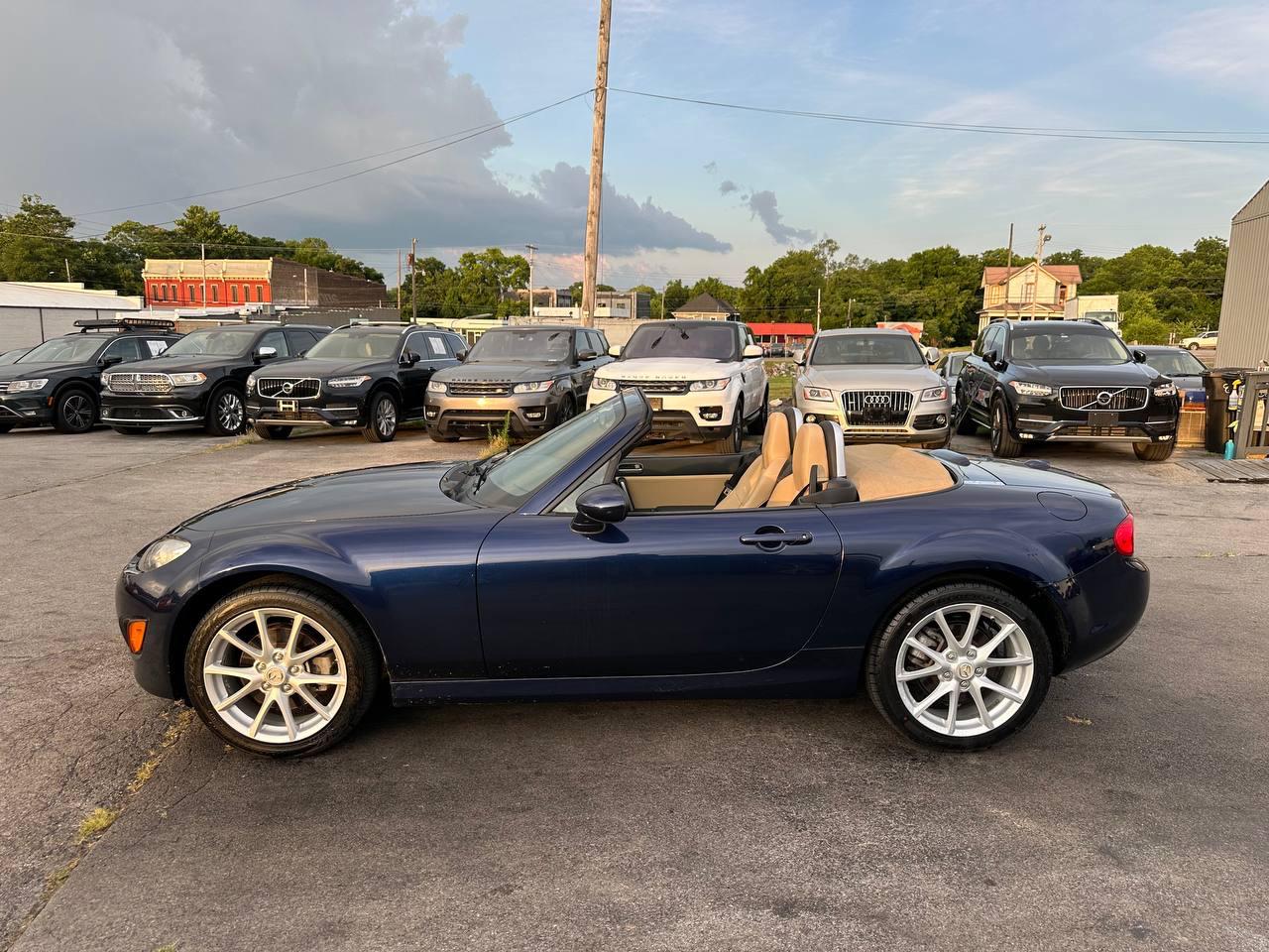 Mazda MX-5 Miata Sport 2010