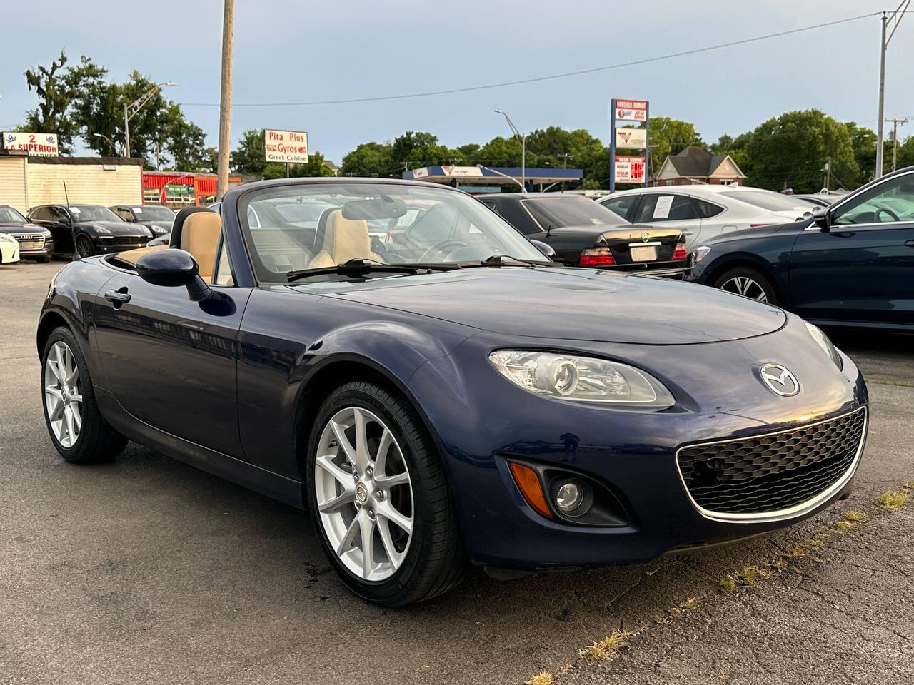 Mazda MX-5 Miata Sport 2010