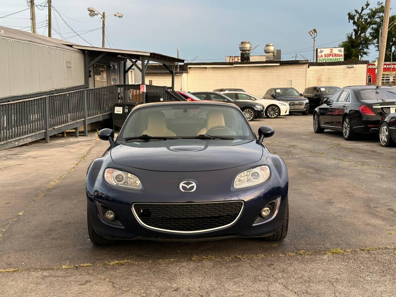 Mazda MX-5 Miata Sport 2010