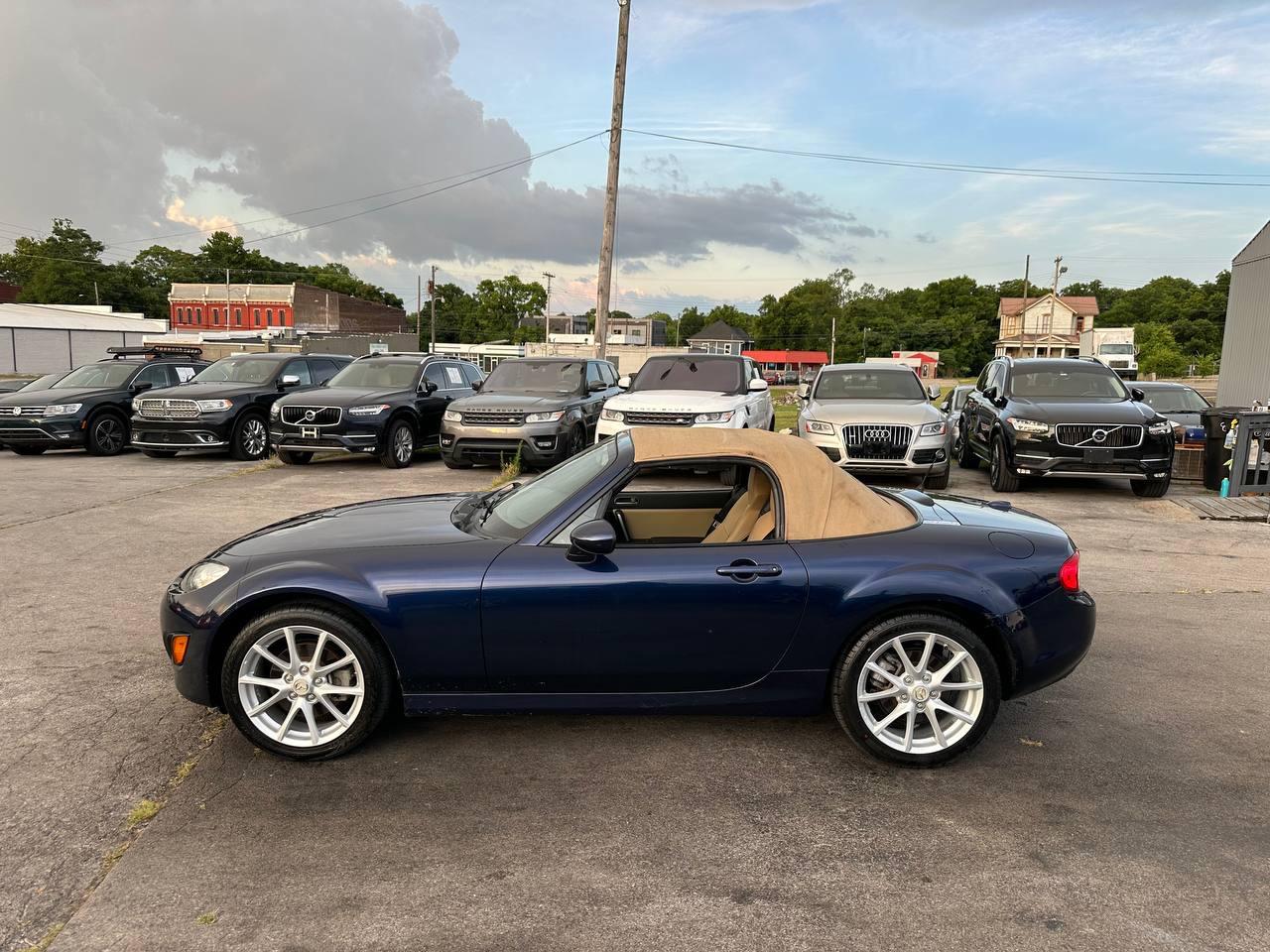Mazda MX-5 Miata Sport 2010