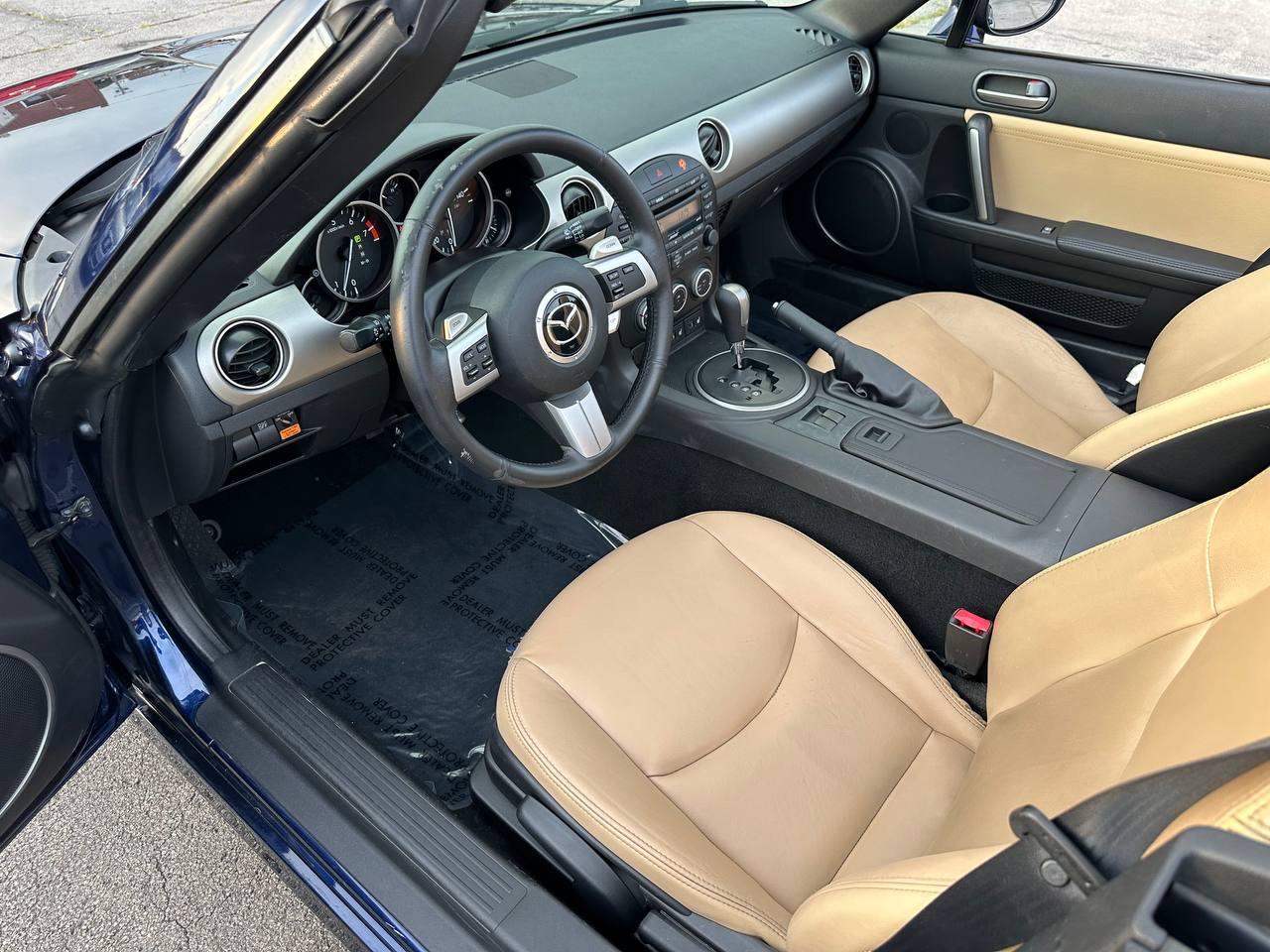 Mazda MX-5 Miata Sport 2010