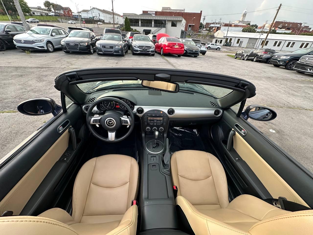 Mazda MX-5 Miata Sport 2010