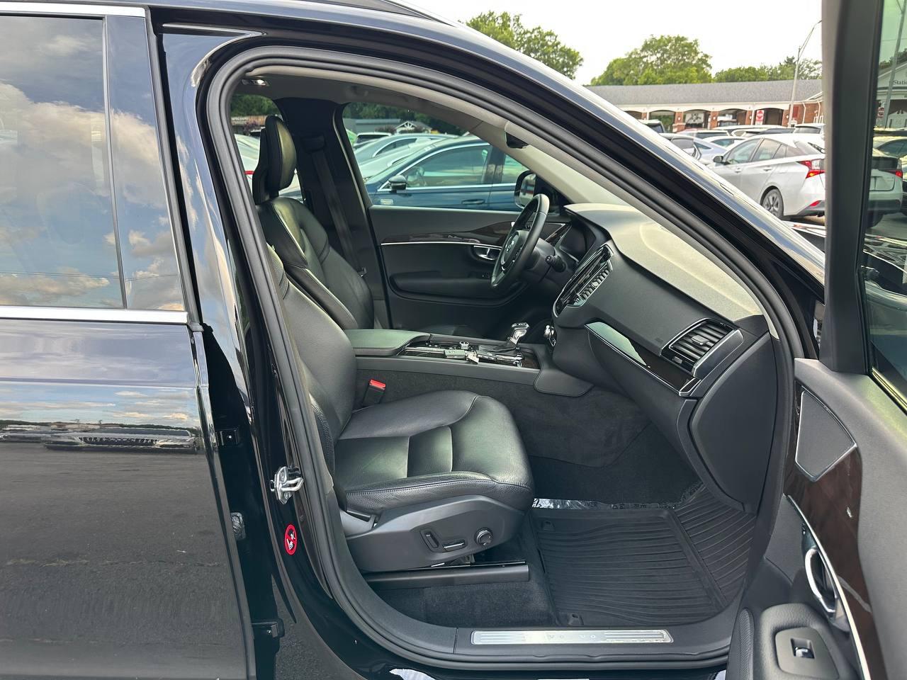 Volvo XC90 T6 Momentum AWD 2017