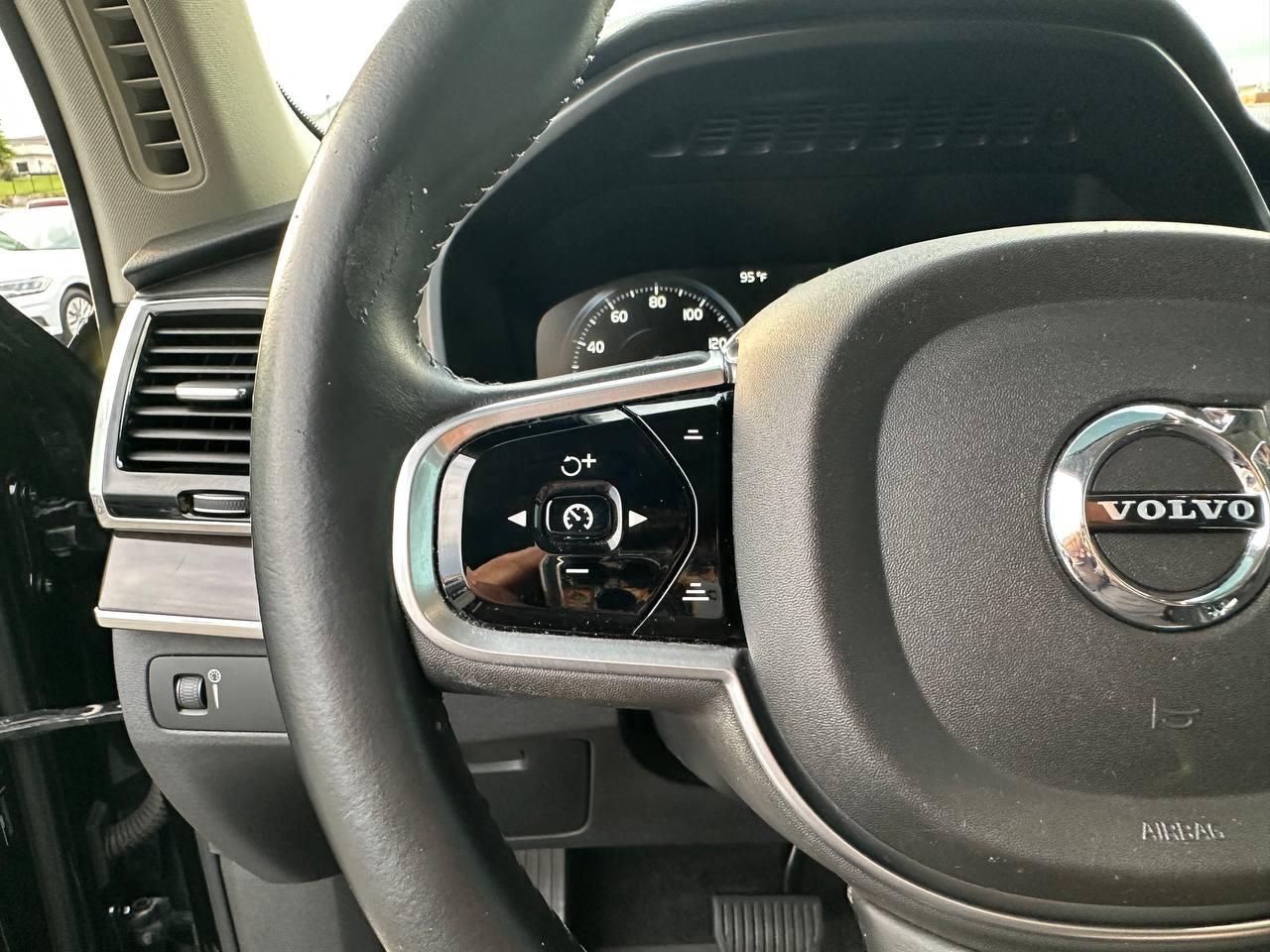 Volvo XC90 T6 Momentum AWD 2017