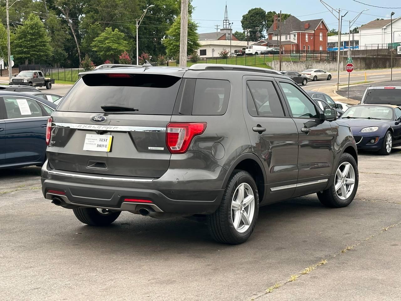 Ford Explorer XLT FWD 2018