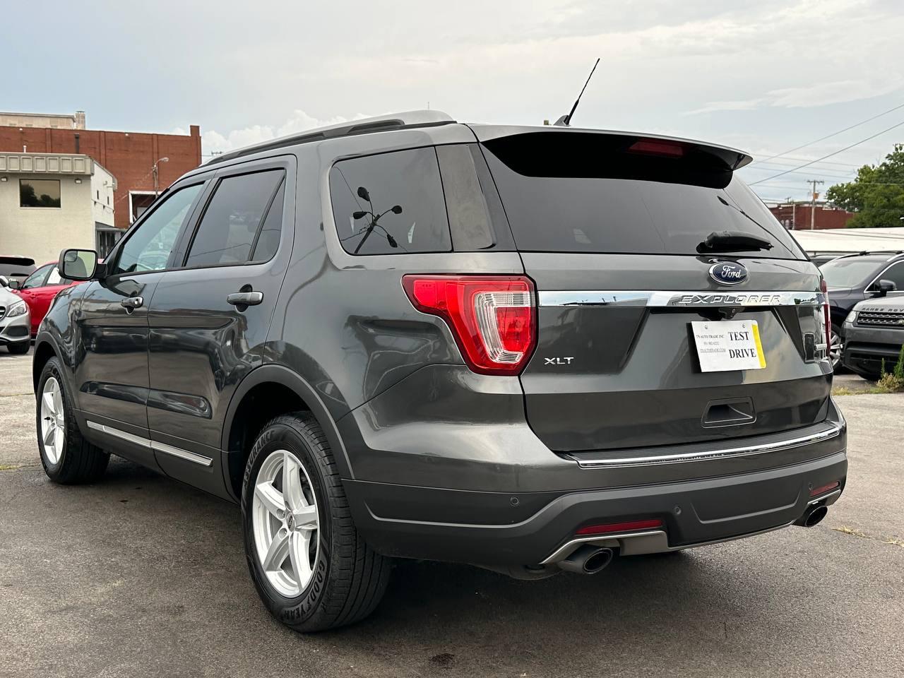 Ford Explorer XLT FWD 2018