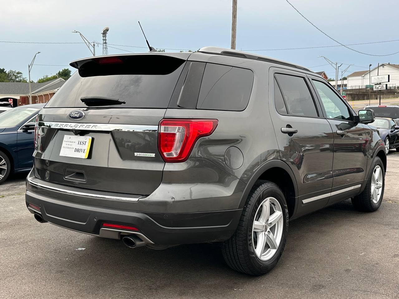 Ford Explorer XLT FWD 2018