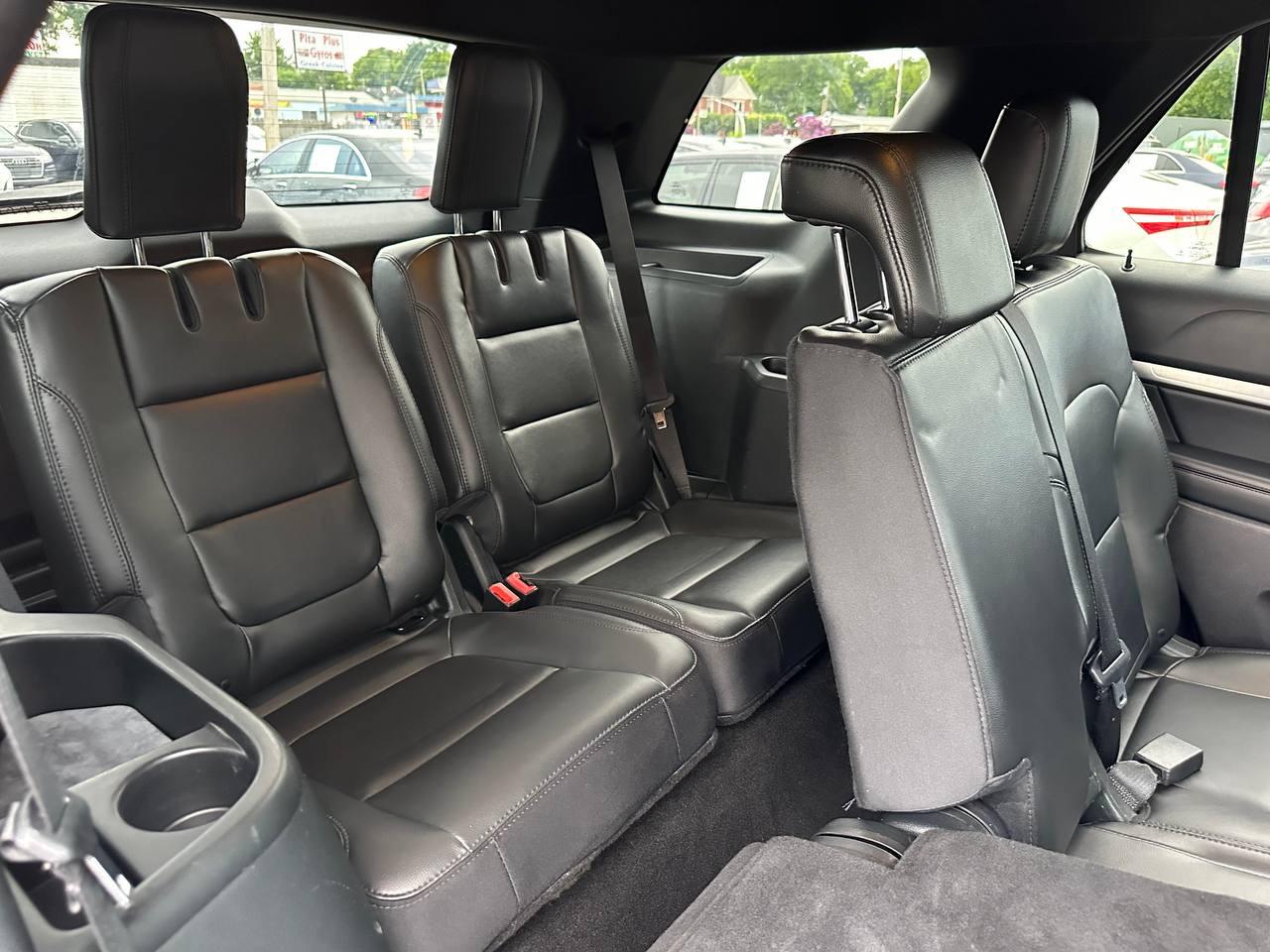 Ford Explorer XLT FWD 2018