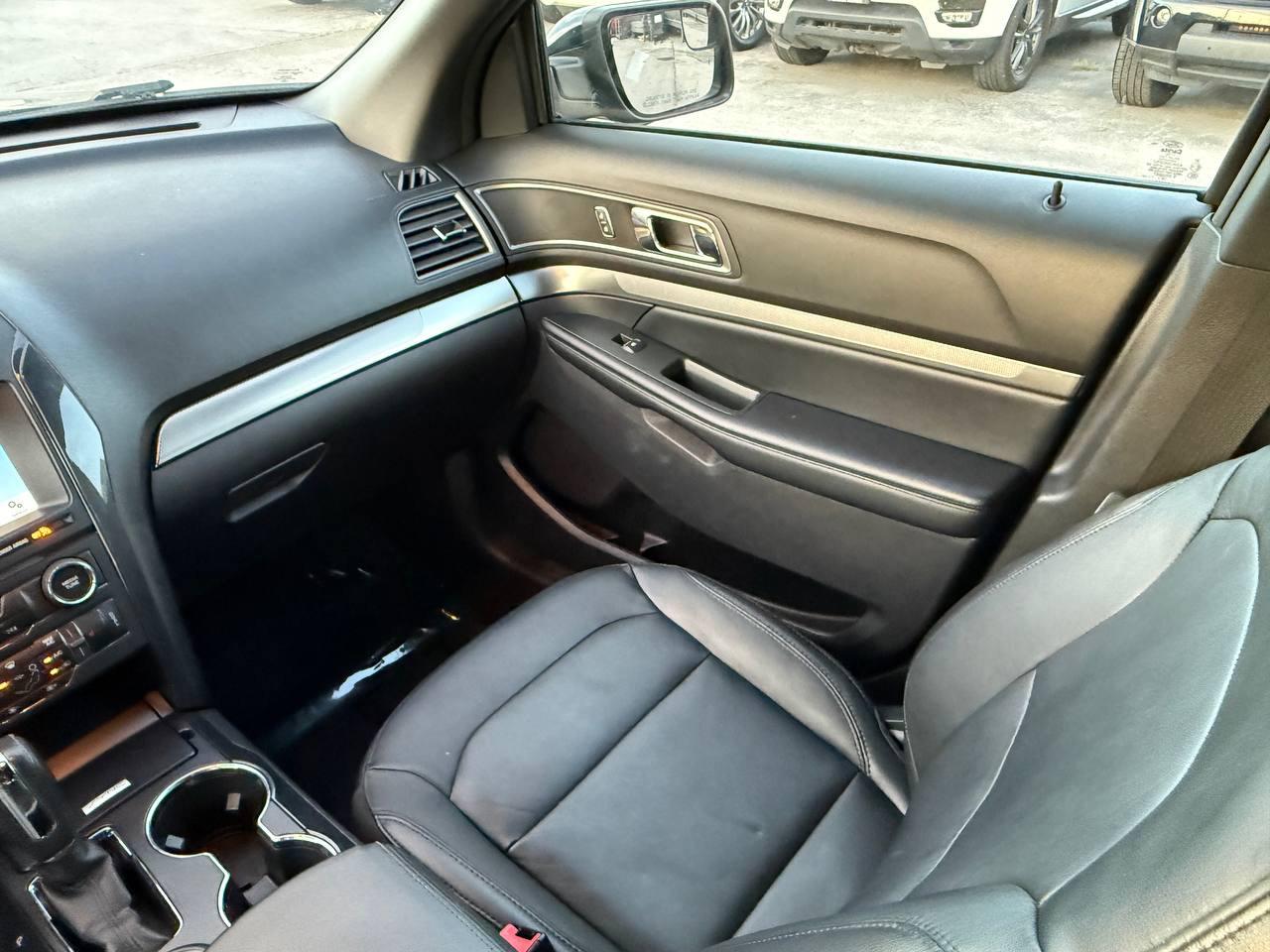 Ford Explorer XLT FWD 2018