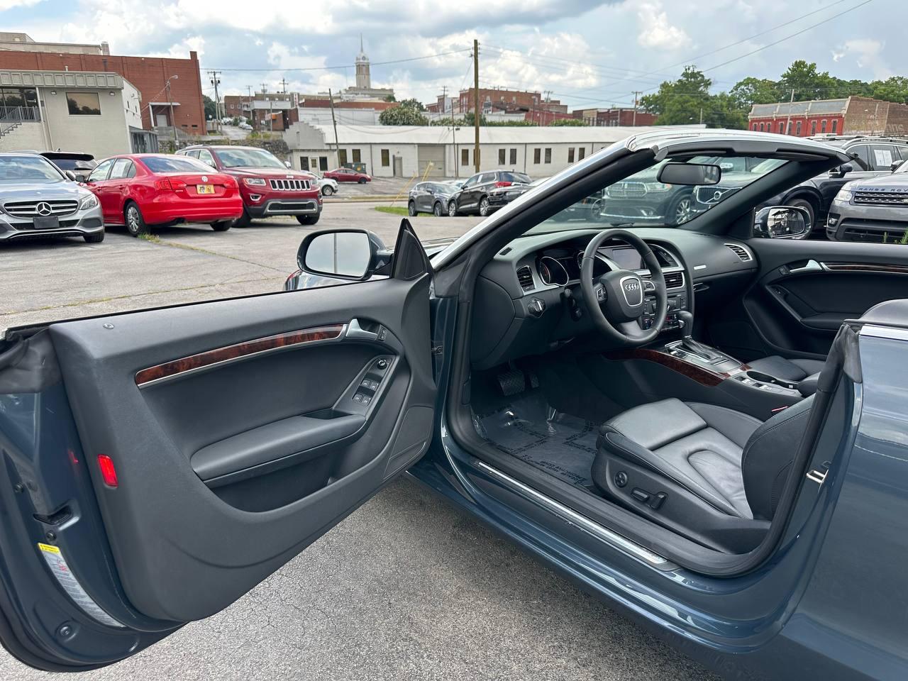 Audi A5 2.0T Premium Plus Cabriolet quattro 2010
