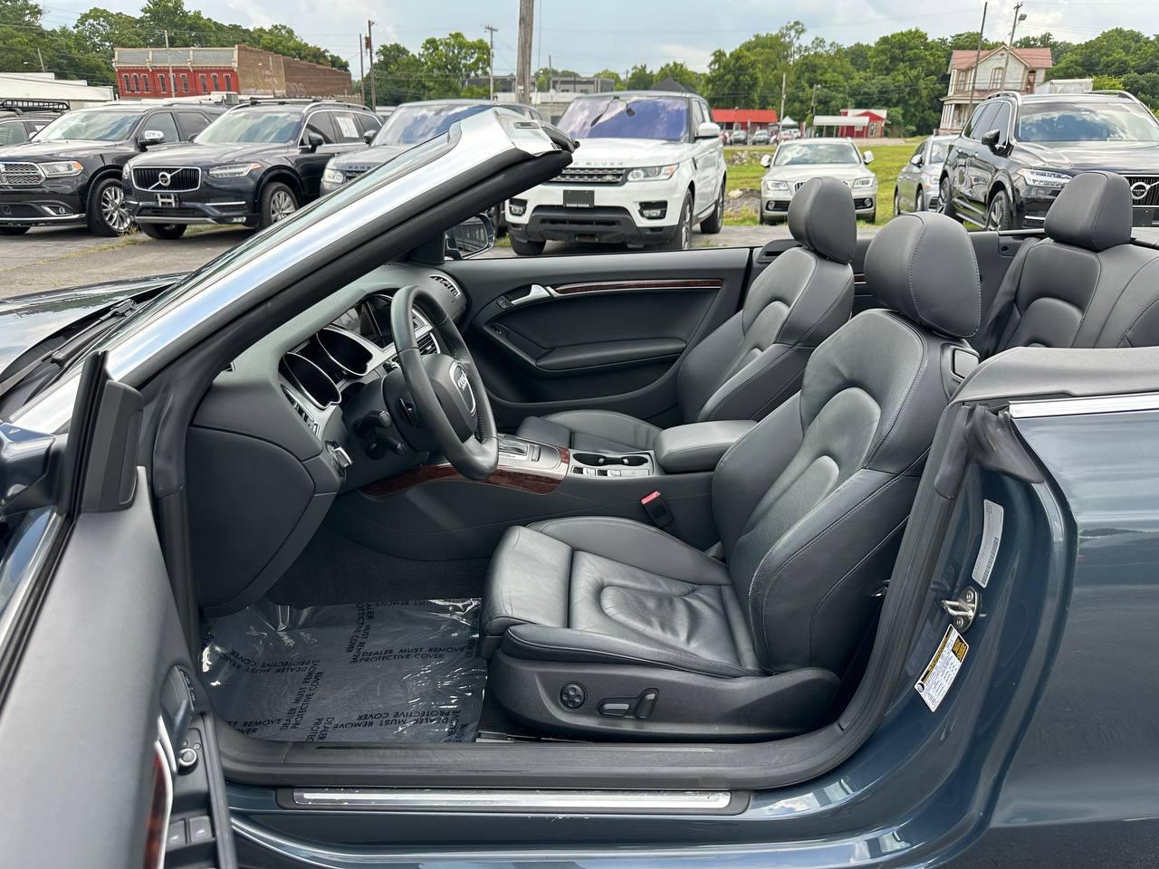 Audi A5 2.0T Premium Plus Cabriolet quattro 2010