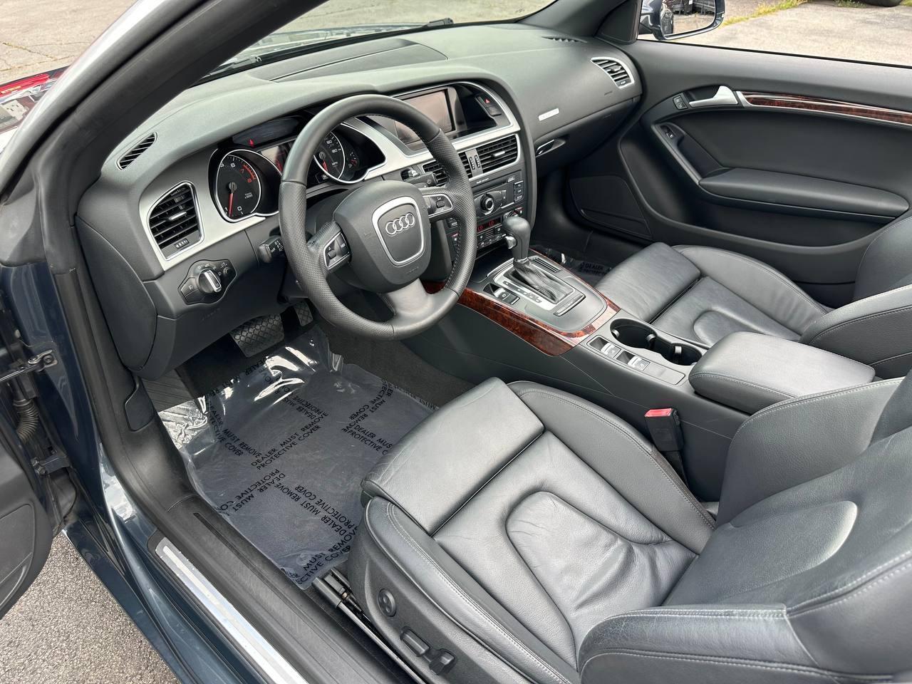 Audi A5 2.0T Premium Plus Cabriolet quattro 2010