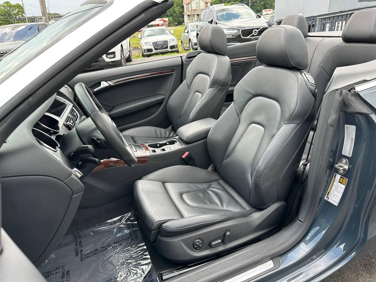 Audi A5 2.0T Premium Plus Cabriolet quattro 2010