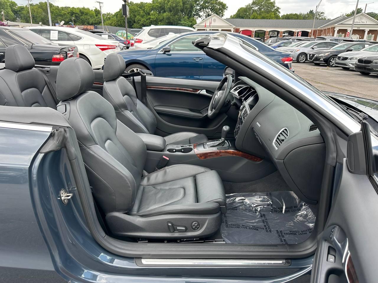 Audi A5 2.0T Premium Plus Cabriolet quattro 2010