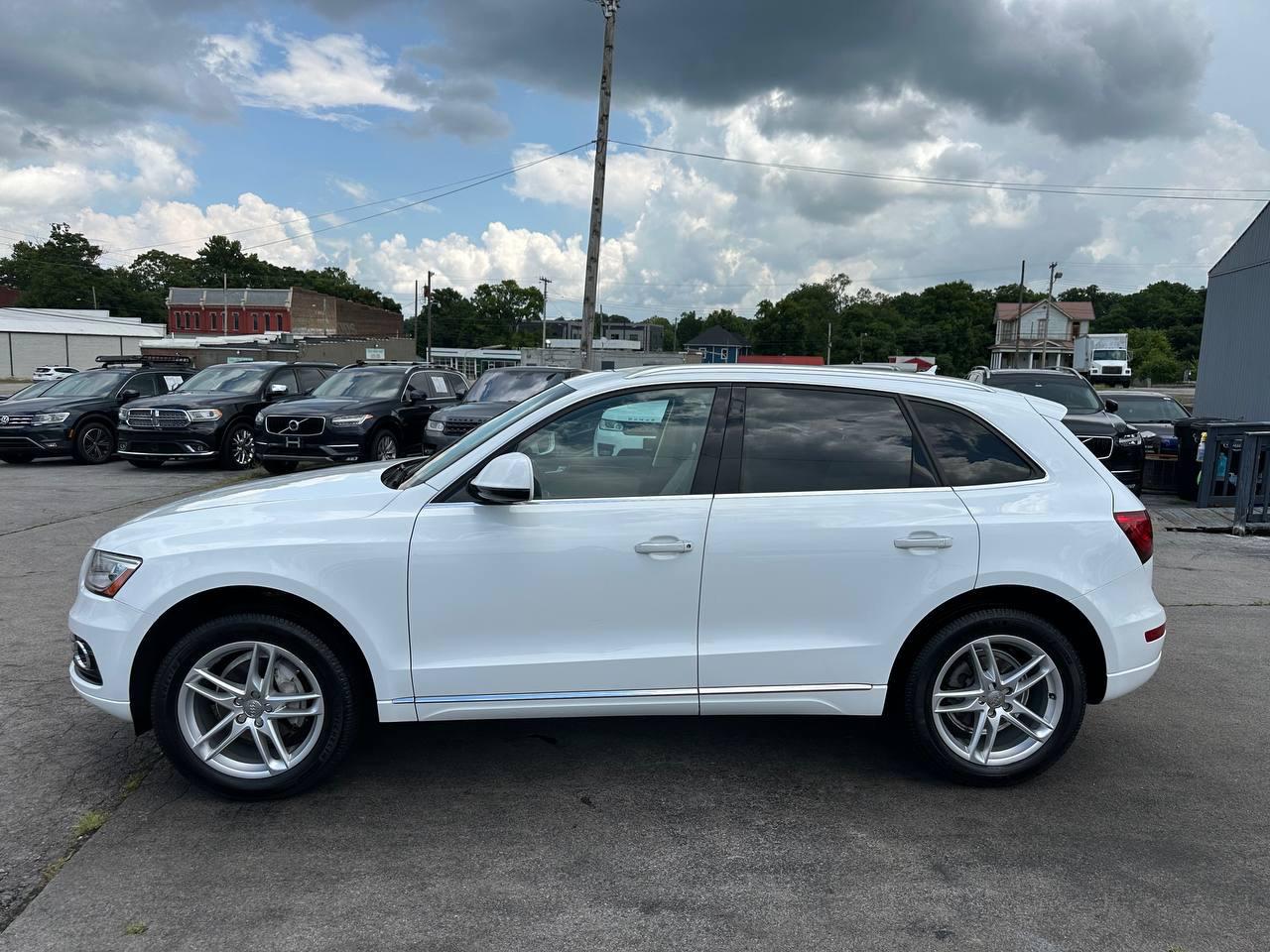 Audi Q5 2.0T Premium quattro 2016