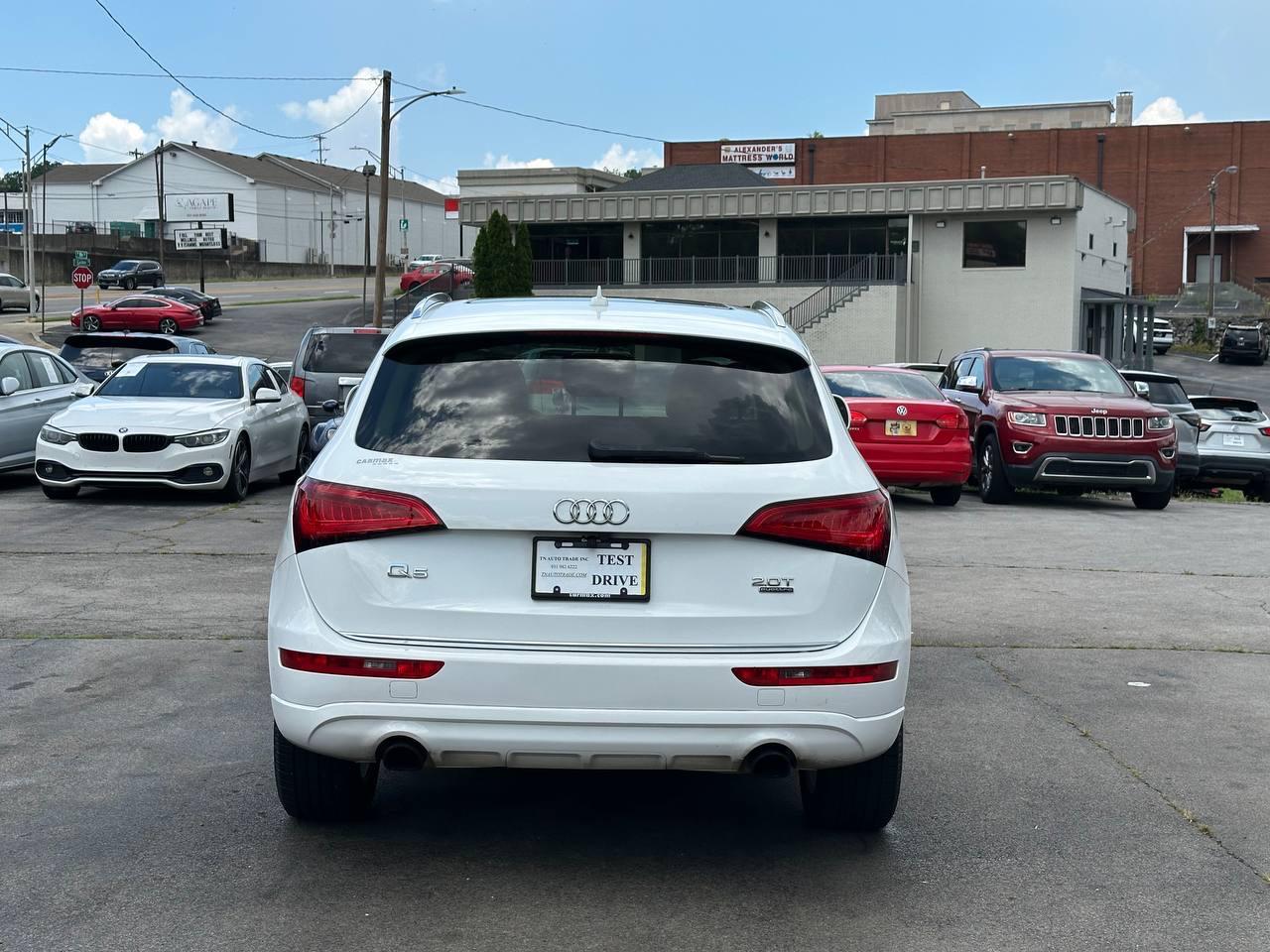 Audi Q5 2.0T Premium quattro 2016