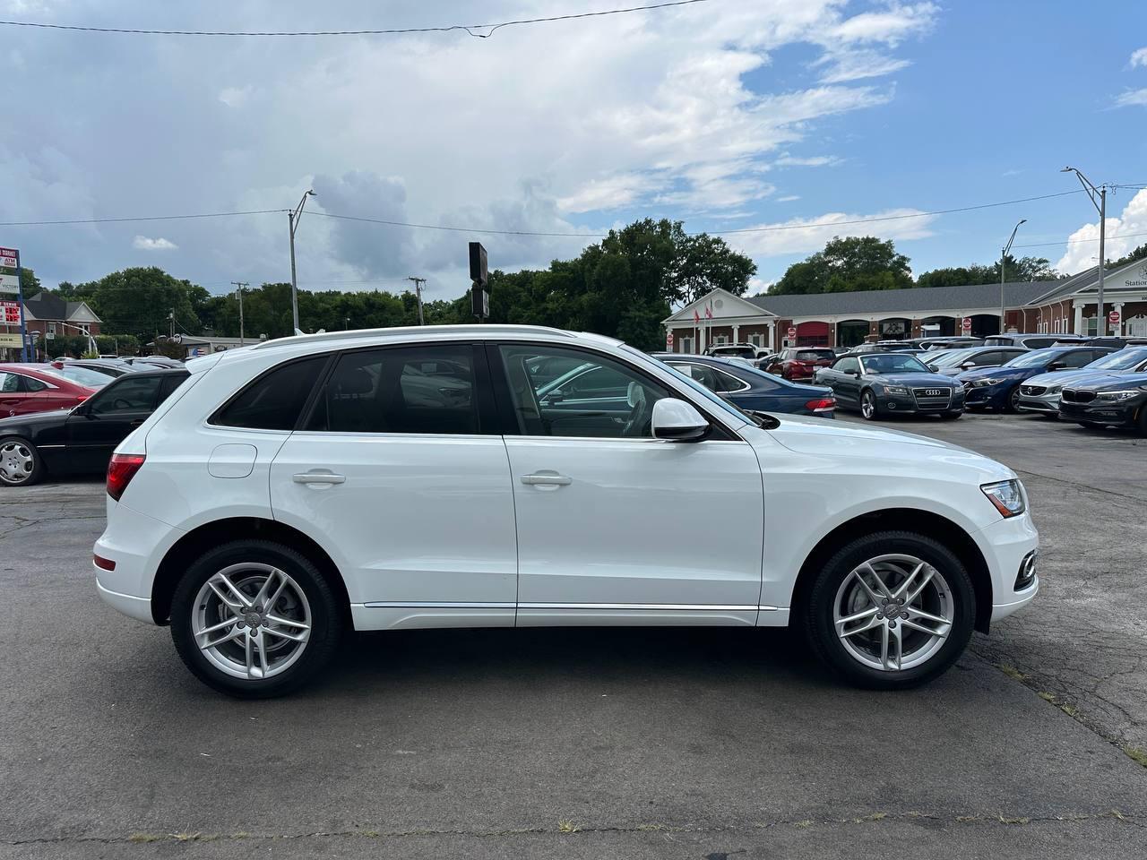 Audi Q5 2.0T Premium quattro 2016