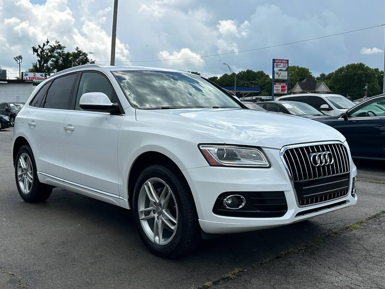 Audi Q5 2.0T Premium quattro 2016
