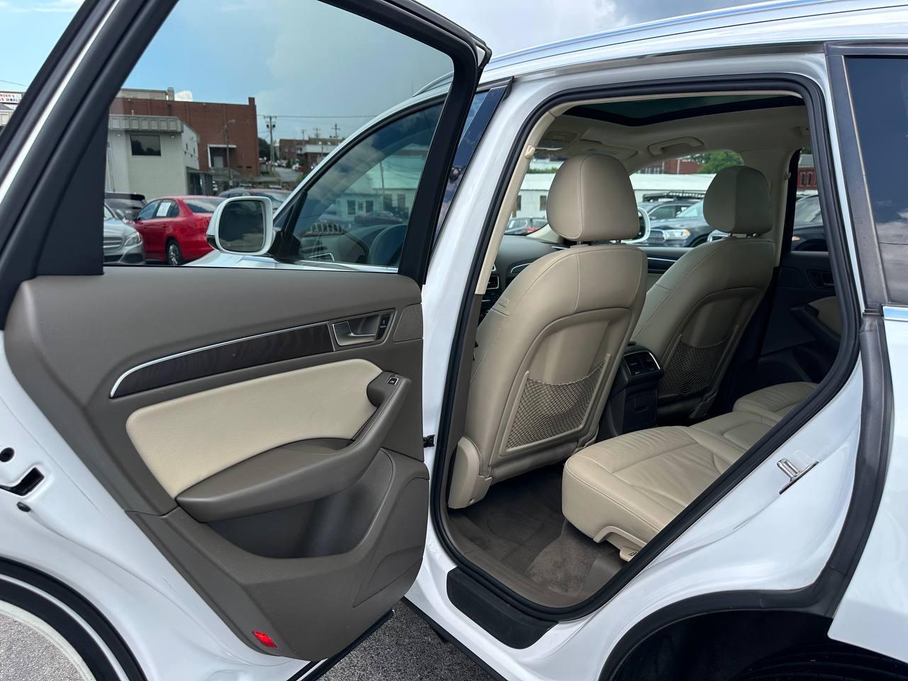 Audi Q5 2.0T Premium quattro 2016