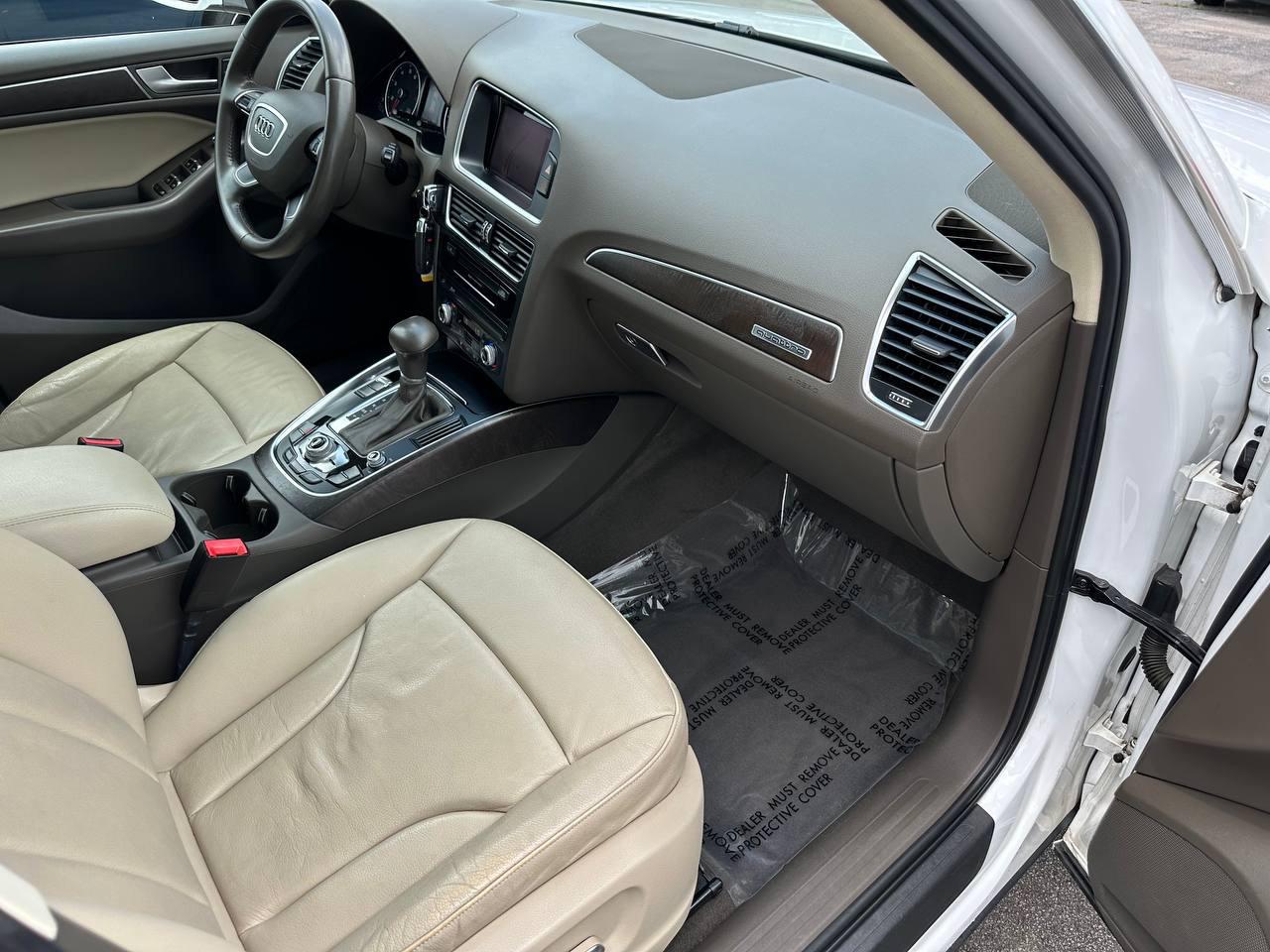 Audi Q5 2.0T Premium quattro 2016
