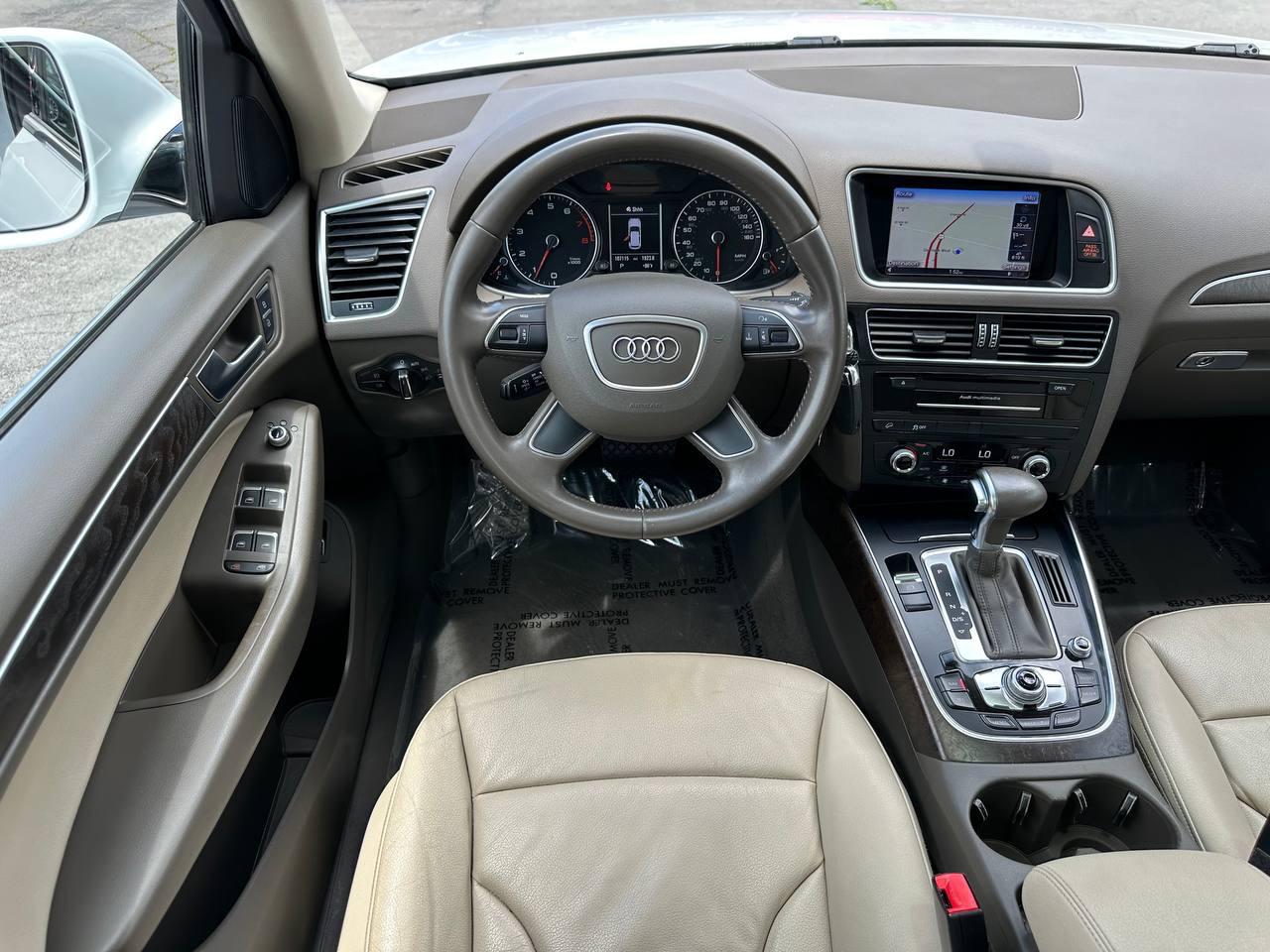 Audi Q5 2.0T Premium quattro 2016