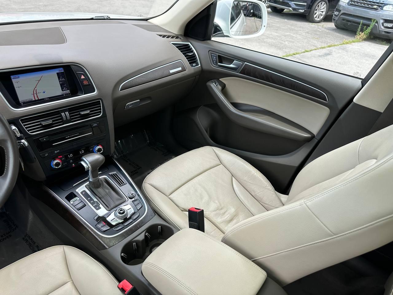 Audi Q5 2.0T Premium quattro 2016