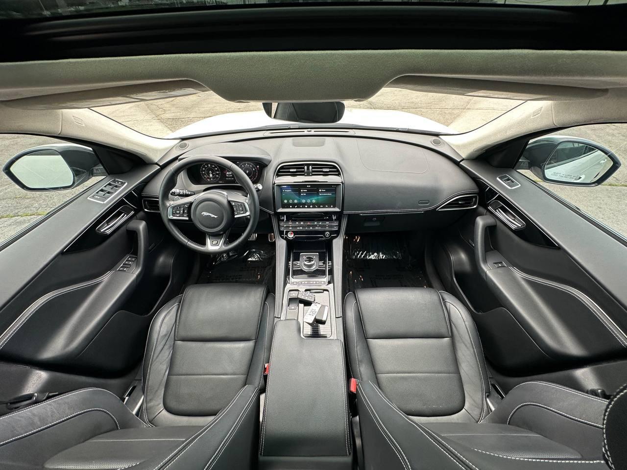 Jaguar F-Pace 25t R-Sport 2019