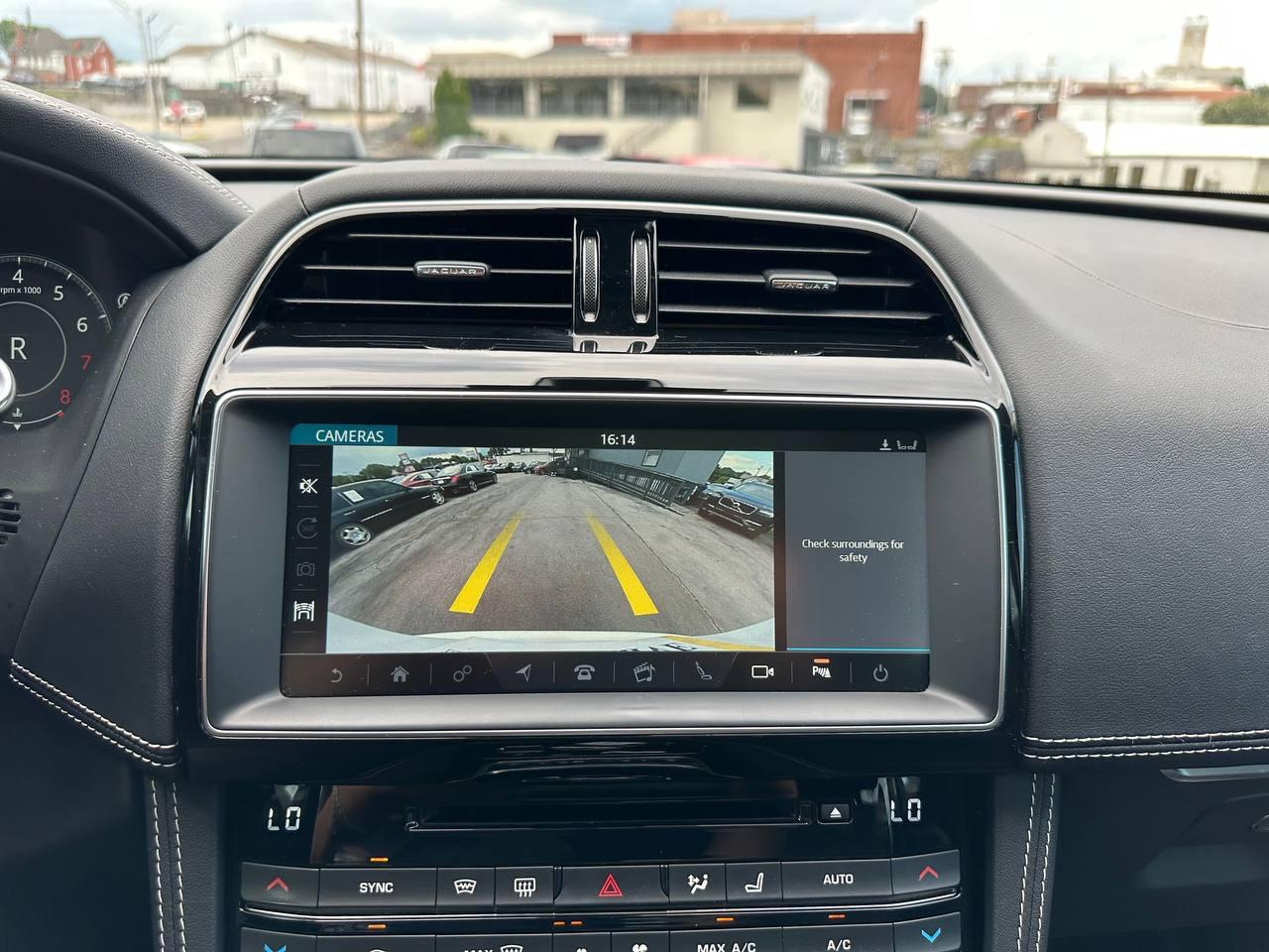 Jaguar F-Pace 25t R-Sport 2019