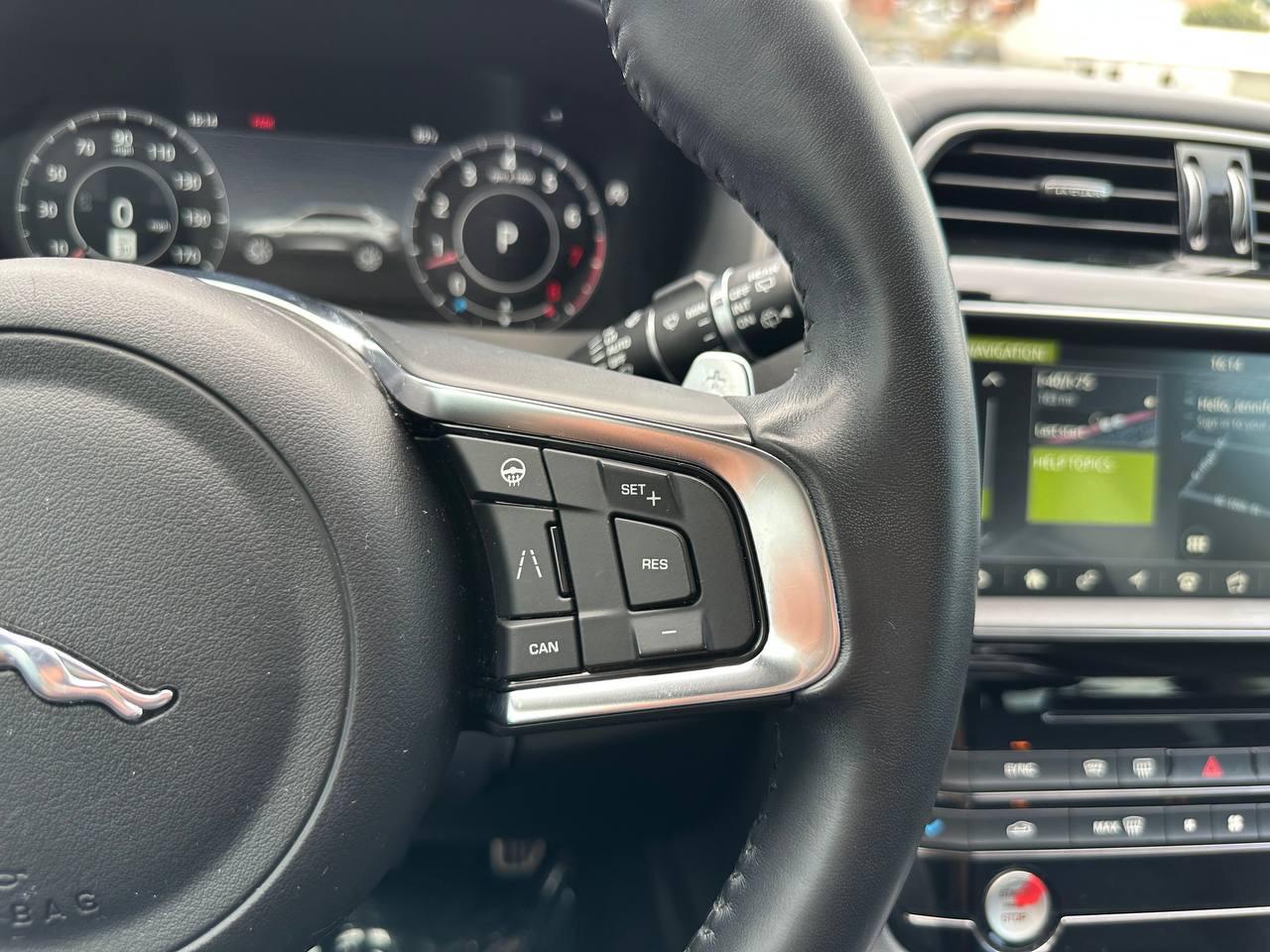 Jaguar F-Pace 25t R-Sport 2019