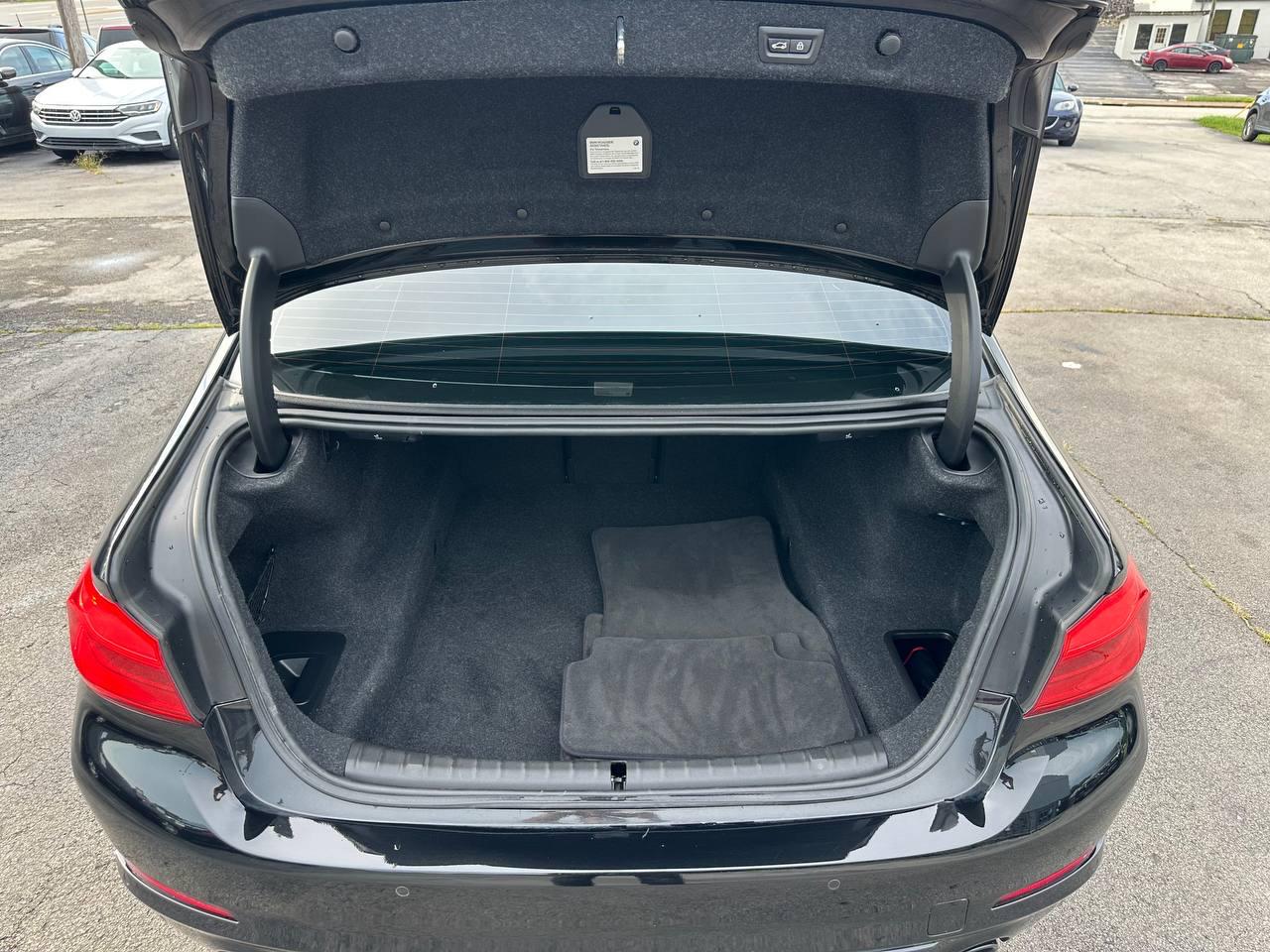 BMW 5-Series 530i xDrive 2018