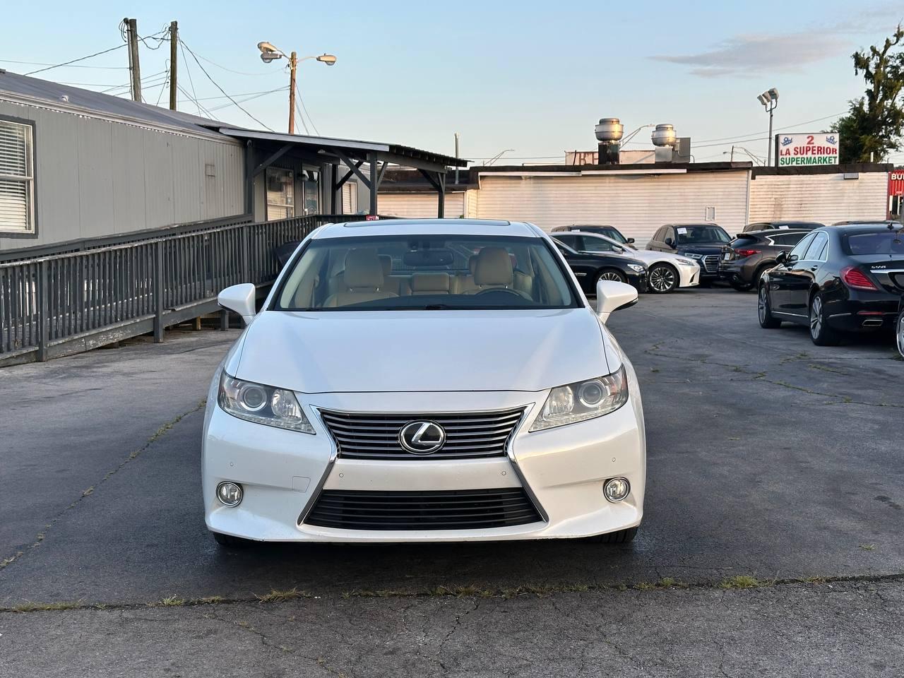 Lexus ES 350 Sedan 2013