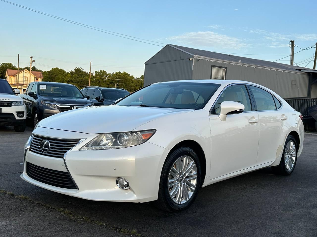 Lexus ES 350 Sedan 2013