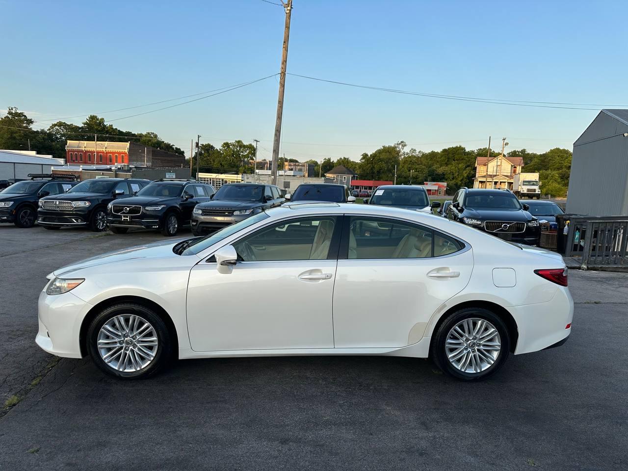 Lexus ES 350 Sedan 2013
