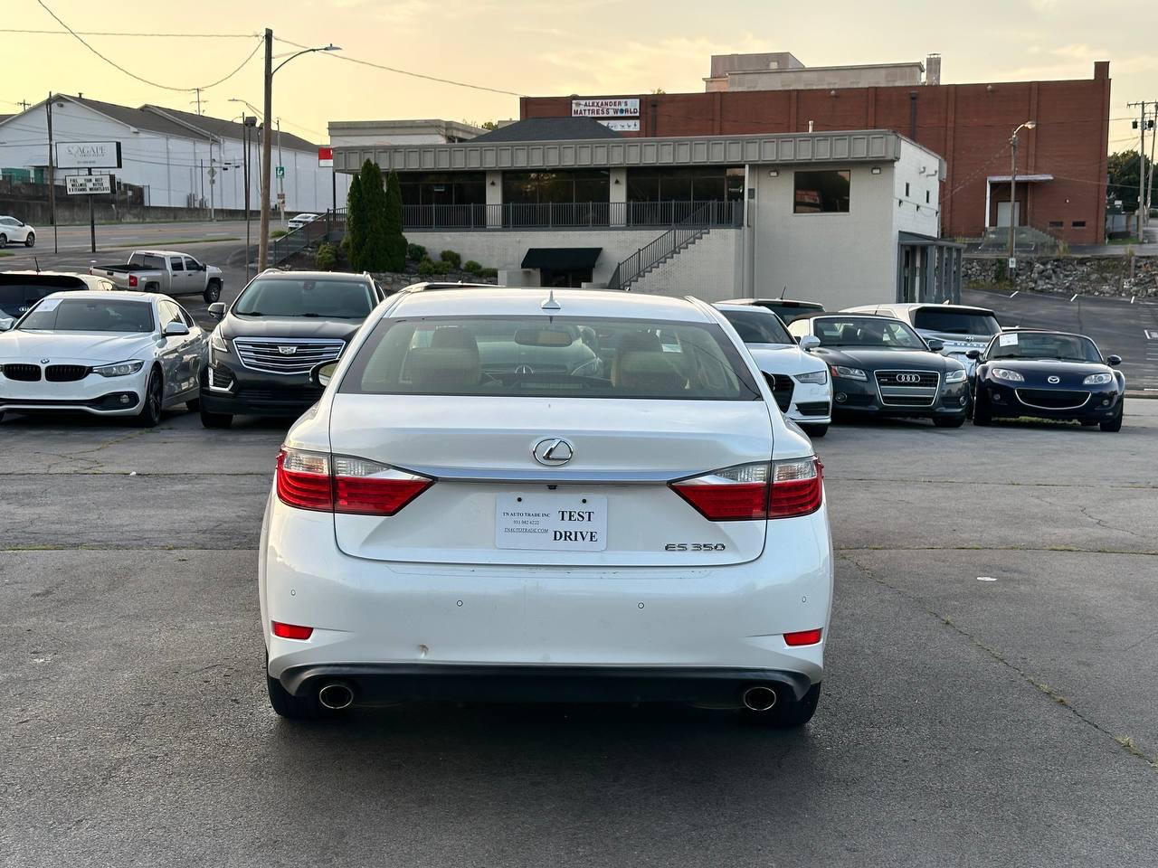 Lexus ES 350 Sedan 2013