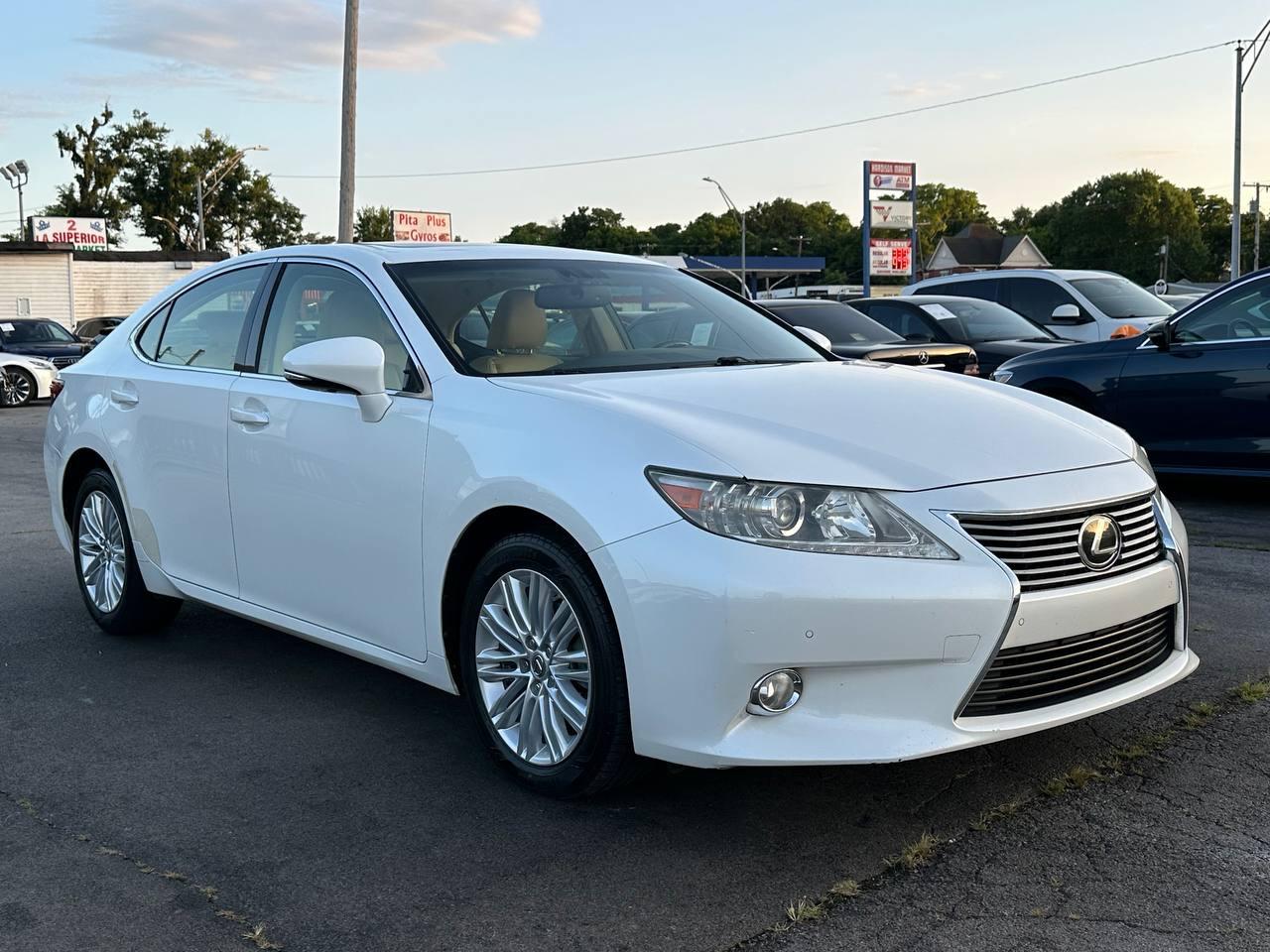 Lexus ES 350 Sedan 2013