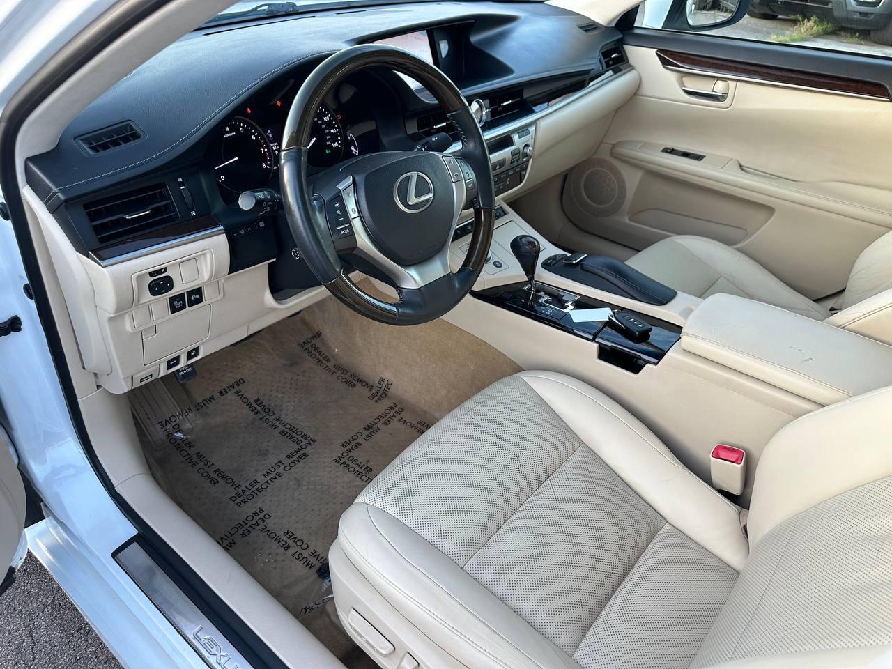 Lexus ES 350 Sedan 2013