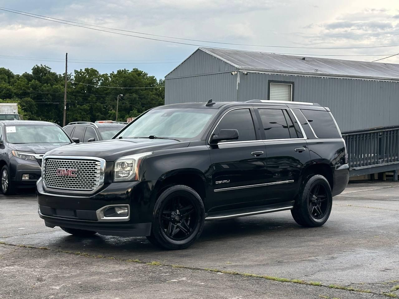 GMC Yukon Denali 4WD 2015