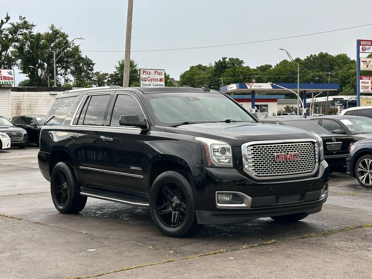 GMC Yukon Denali 4WD 2015