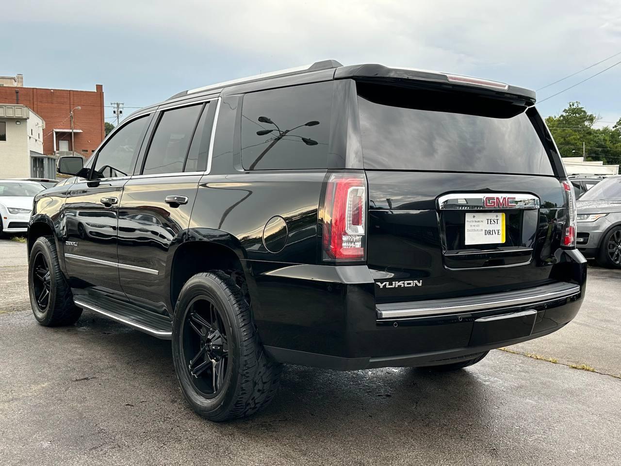 GMC Yukon Denali 4WD 2015