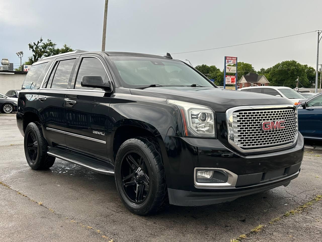 GMC Yukon Denali 4WD 2015
