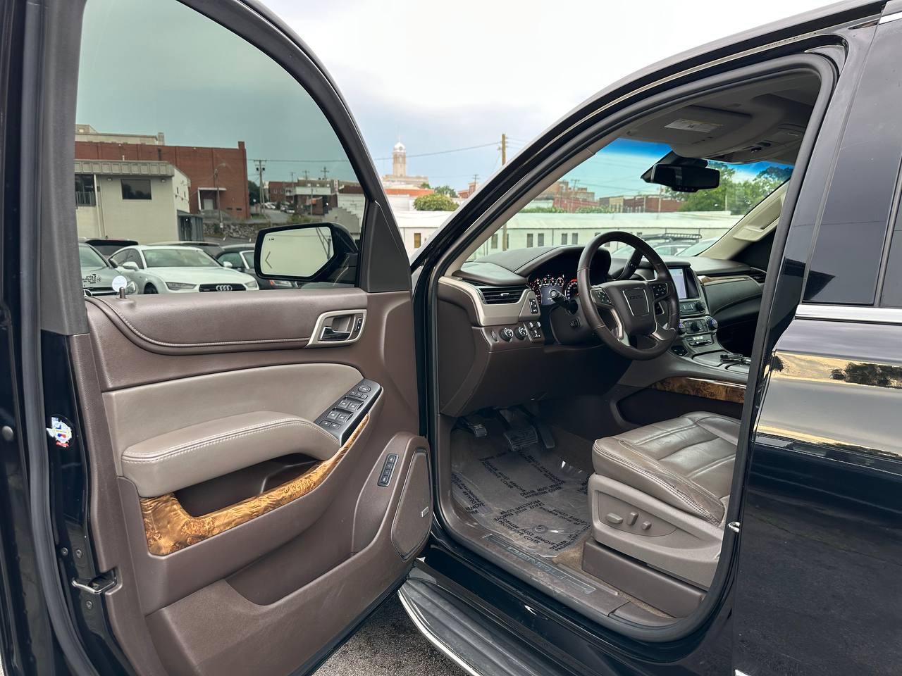 GMC Yukon Denali 4WD 2015