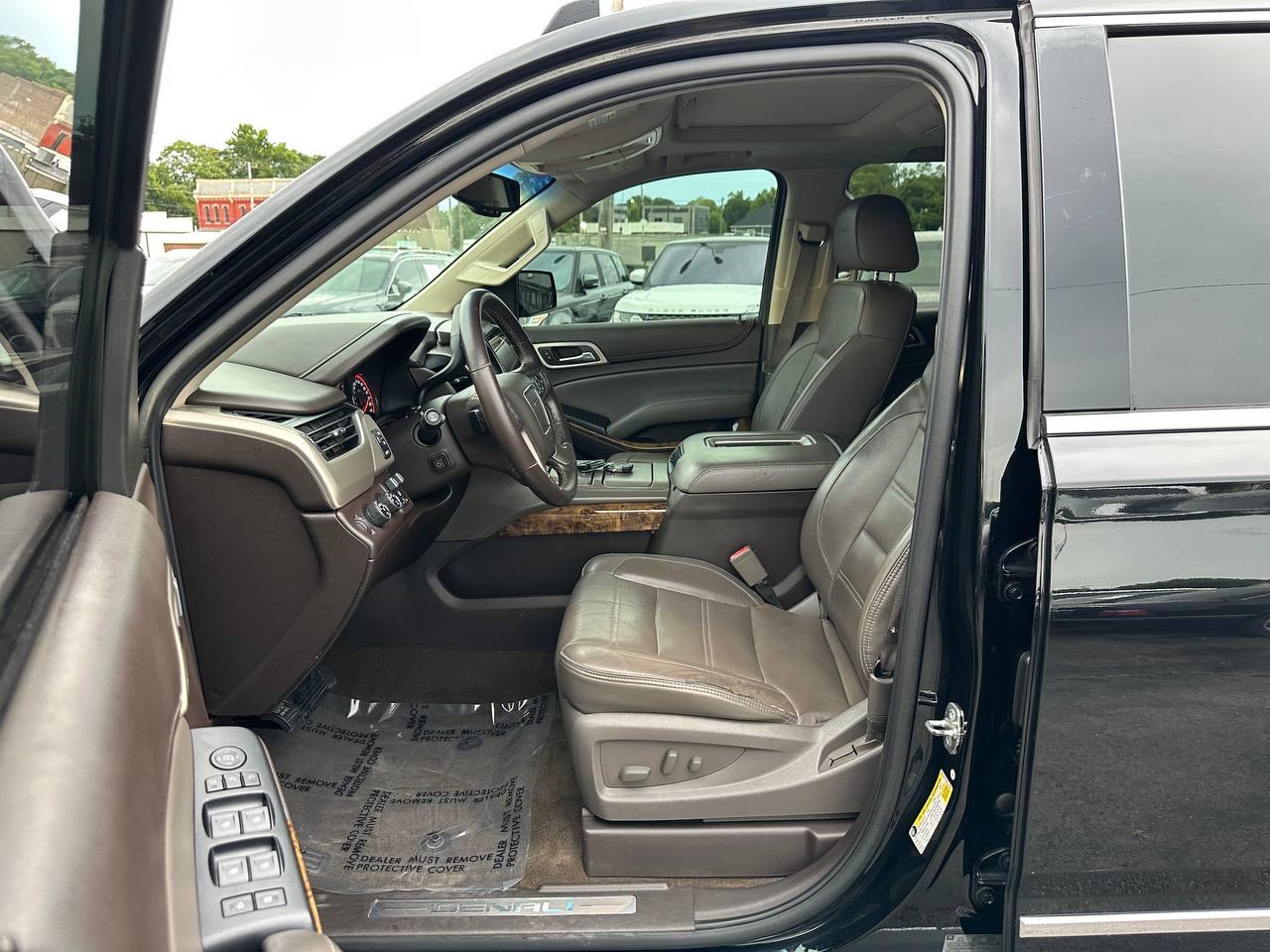 GMC Yukon Denali 4WD 2015
