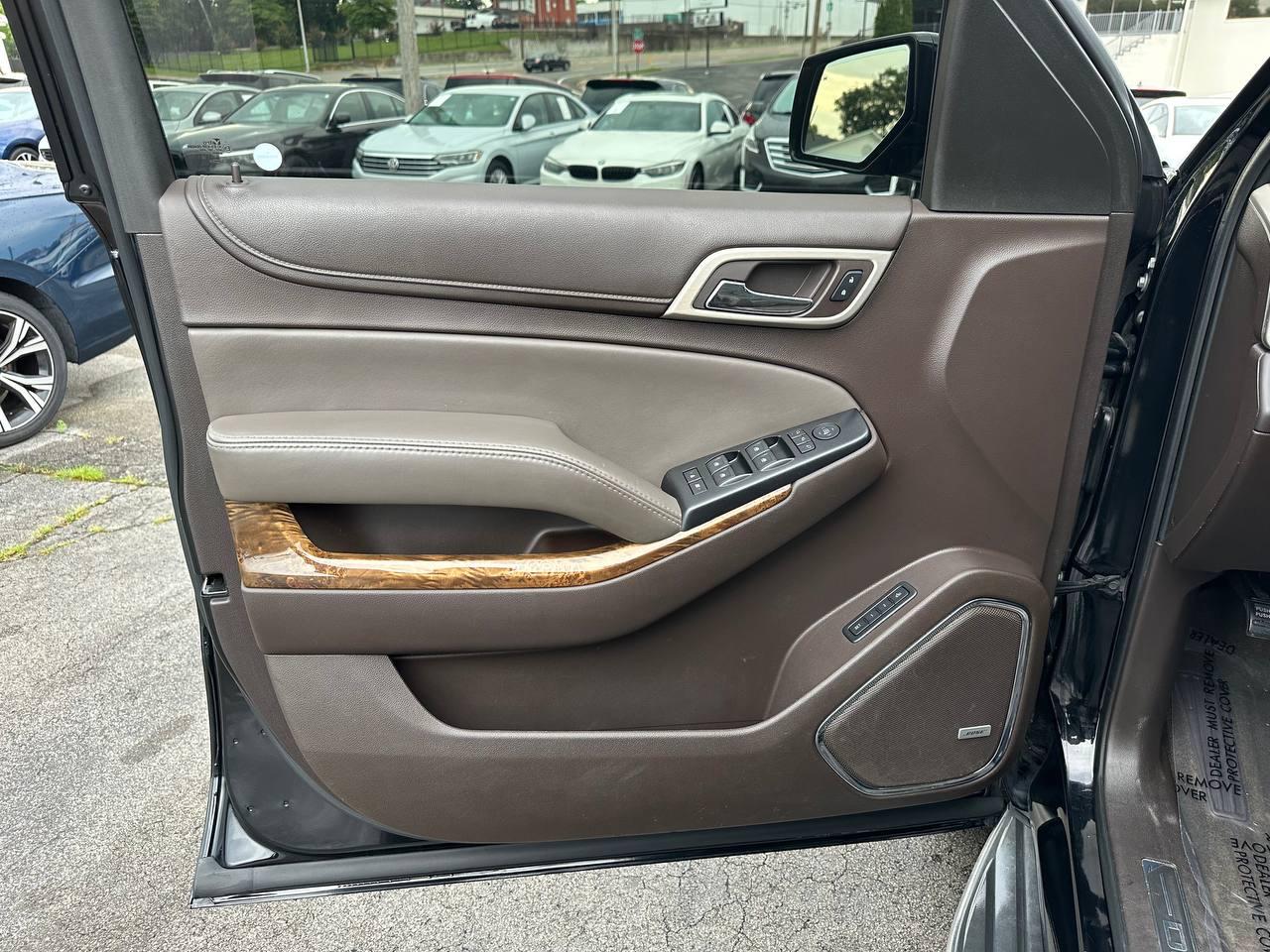 GMC Yukon Denali 4WD 2015
