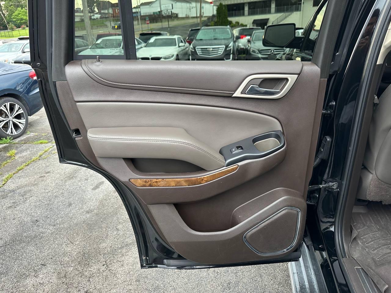 GMC Yukon Denali 4WD 2015